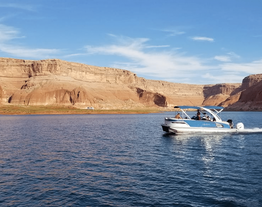 Pontoon Boats vs. Deck Boats Avalon Pontoon Boats