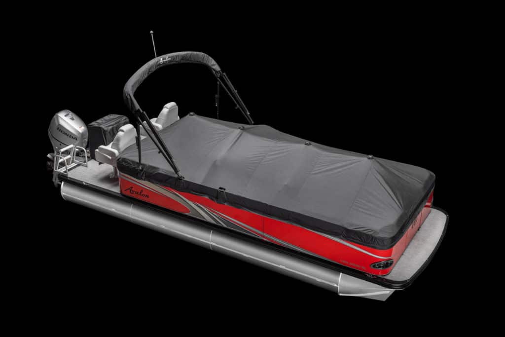 Avalon Venture 20 Quad Lounger with cover on